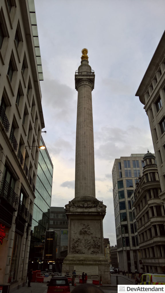 Monument in Erinnerung an das Great Fire of London aus 1666, natürlich entworfen von Christopher Wren