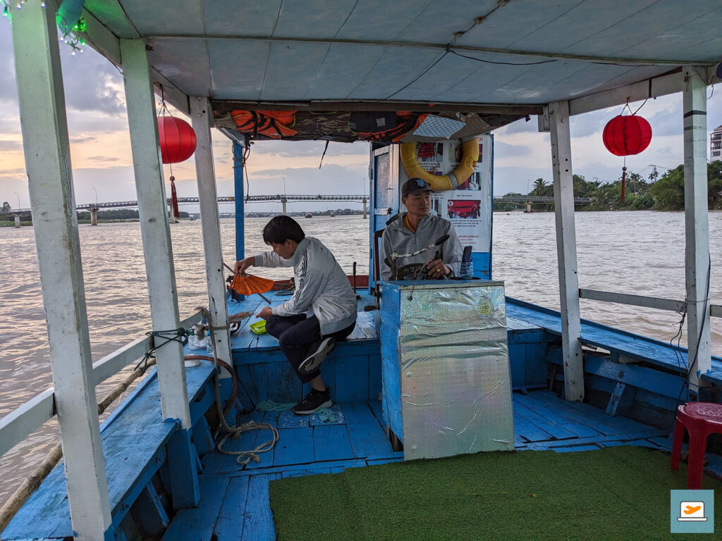 ...gefolgt von einem gefühlt improvisierten BBQ auf dem Schiff...