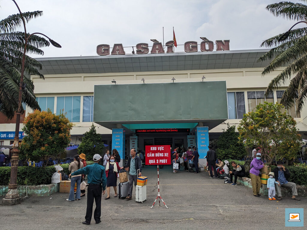 Der Bahnhof von HCMC - "Ga" stammt aus der französischen Kolonialzeit für <em>gare</em>/Bahnhof