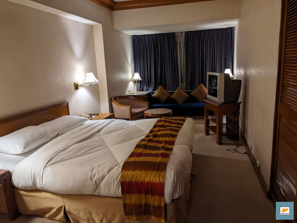 Mein Hotelzimmer in Manila war mindestens doppelt so groß wie meine Wohnung in Köln später...