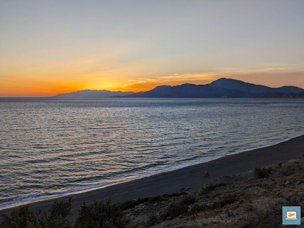 Sonnenuntergang am Strand von Κόμος/Komos